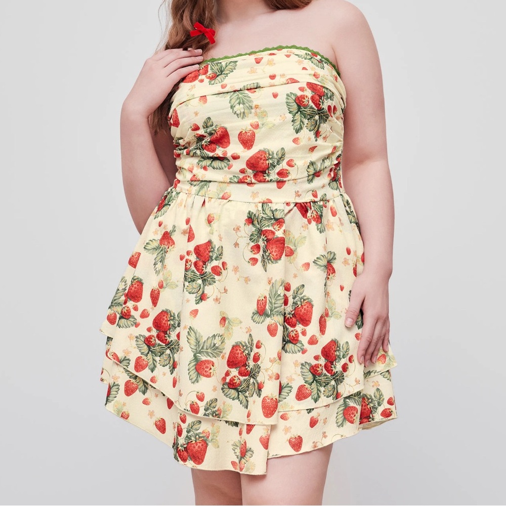 NWT 🍓 Cider Shirred Strapless Plus Strawberry Summer Sun Dress